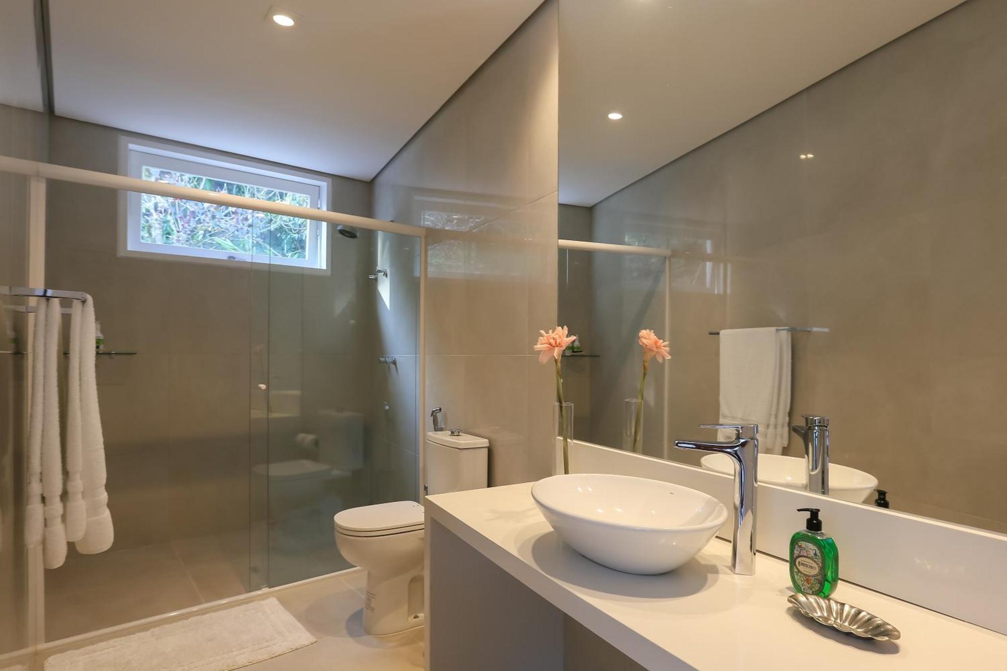 Tropical Contemporary Suites パラチ エクステリア 写真